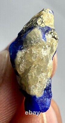 10 ct. Wery beautiful top Colo Hauyne Crystal Piece From Badakhshan, Afghanistan