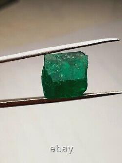 15.50-CT Facet Grade Emerald Natural Rough Piece @ Panshir Mine Afghanistan