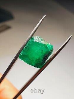 15.50-CT Facet Grade Emerald Natural Rough Piece @ Panshir Mine Afghanistan