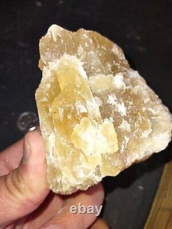 24 pieces of Calcite Natural Honey Crystal Healing flat of 9.5lbs