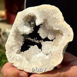 281G Natural and beautiful hollow agate Druze piece super large gem