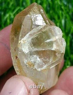 39g Beautiful Gwindel Quartz Crystal Collection PiecePakistan