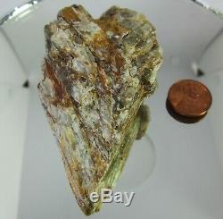 725CRTS ZULTANID NATURAL Heart shaped COLLECTIBLE decorator piece ore mineral