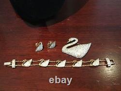 Authentic SWAROVSKI CRYSTAL Vintage Signed SWAN SIGNATURE 3 Piece Set Pin BRACEL