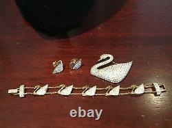 Authentic SWAROVSKI CRYSTAL Vintage Signed SWAN SIGNATURE 3 Piece Set Pin BRACEL