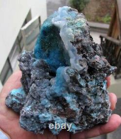 CHRYSOCOLLA BLUE to GREEN DRUSY QUARTZS on MATRIX from CHILE. MASTER PIECE