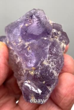 FLUORITE PURPLE SINGLE BIG CRYSTAL, FLOATING PIECE from PERÚ. AMAZING COLOR