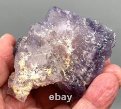 FLUORITE PURPLE SINGLE BIG CRYSTAL, FLOATING PIECE from PERÚ. AMAZING COLOR