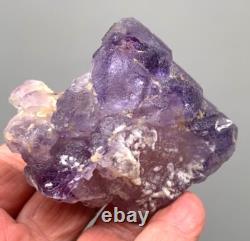 FLUORITE PURPLE SINGLE BIG CRYSTAL, FLOATING PIECE from PERÚ. AMAZING COLOR