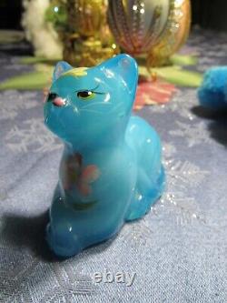 Fenton Azure Overlay Crossed Paws Cat, Rare signed floral piece