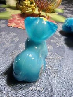 Fenton Azure Overlay Crossed Paws Cat, Rare signed floral piece