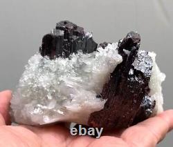 HUEBNERITE BRILLIANT CRYSTALS and FINE NEEDLE QUARTZS from PERÚ. MASTER PIECE