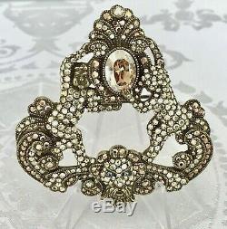 Heidi Daus Absolute Angel with Lion Crystal Pin Collection Piece NIB
