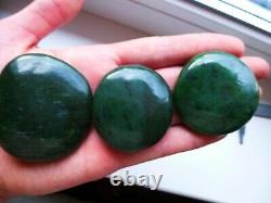 JADE Sayan polished pebble 3 pieces (255gr.)