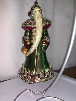 Jay Strongwater Santa, in Green with lots of Crystals, Very Showy piece, artisti