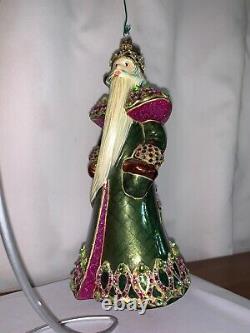 Jay Strongwater Santa, in Green with lots of Crystals, Very Showy piece, artisti