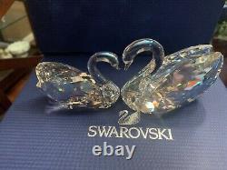 LOVE SWANS 2 PIECE SWAN SET 2013 SWAROVSKI #1143414 Retired BNIB