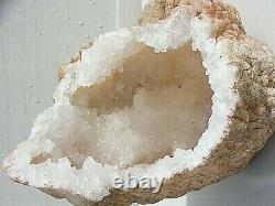 Natural Geode Crystal Cave 4.5kg Stunning Piece