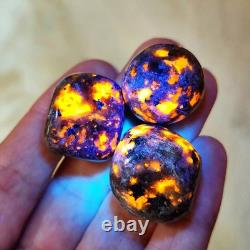 Natural Yooperlite Tumbled Stones UV Reactive Fluorescent sodalite Crystal Gift