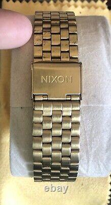 Nixon Watch Collection WOLF Savoy 6-piece burl wood storage watchbox included