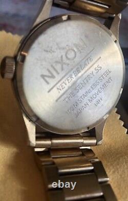 Nixon Watch Collection WOLF Savoy 6-piece burl wood storage watchbox included