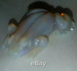 Opal Frog Carving. 18.5 cts natural australian lightning ridge. Large piece