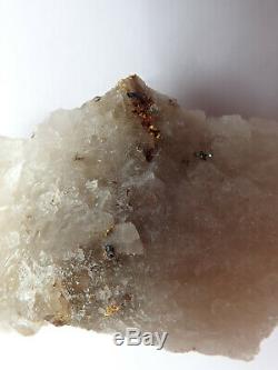 Or natif dans quartz La gardette Isère France. Pièce de 5 cm