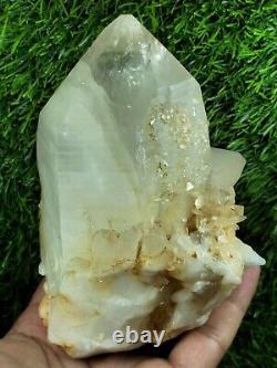 Quartz crystal cluster large piece from pak. 896 grams