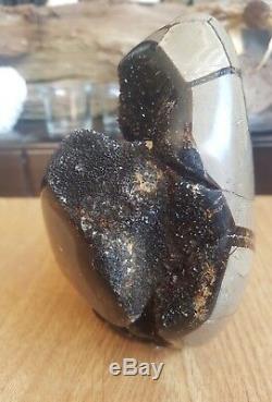 SEPTARIAN GEODE EGG. HEAVY. STUNNING PIECE 1.2kg