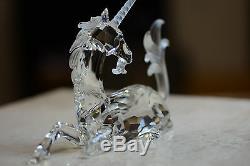Swarovski Crystal 1996 Annual Edition Unicorn Retaired Piece Box/Papers/Stand