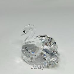 Swarovski Crystal Iconic 2018 Swan Large 5400172 Feathered Beauties MIB