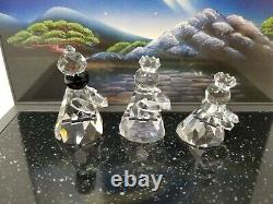 Swarovski Crystal Lot of 8 Figures 11 Piece Set Nativity Scene Minor Damage