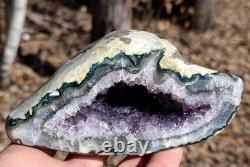 Uruguay Amethyst Crystal Agate Geode, Natural Agate Geode 1lb 8.1oz Show Piece