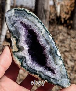 Uruguay Amethyst Crystal Agate Geode, Natural Agate Geode 1lb 8.1oz Show Piece