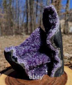 Uruguay Amethyst Geode, Sparkling Dark Purple Amethyst? 26ib 2oz Show Piece