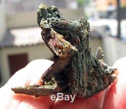 WHOLESALE. LOT of 24 EPIDOTE CRYSTALS & ACTINOLITE from PERÚ. THUMBNAIL PIECES