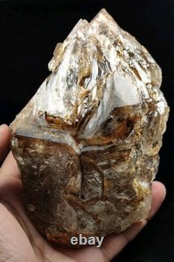 Window Quartz large piece from Pakistan. 1125 gm