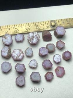 100 CRT (20 Gram) 21 Pièce / Beau Cristal de Rubis Naturel Terminé