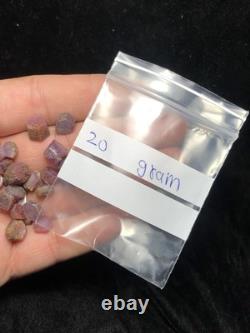 100 CRT (20 Gram) 21 Pièce / Beau Cristal de Rubis Naturel Terminé