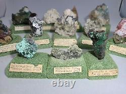 1380 G. 12 Piece Collection Of Rocks Minerals Crystals Estate Sale