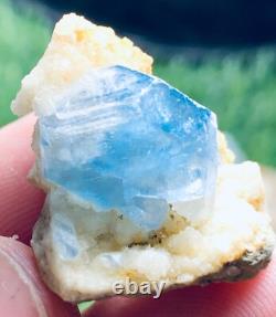 256grammes 20 pièces lot de spécimens rares et brillants de célestine bleue + calcite