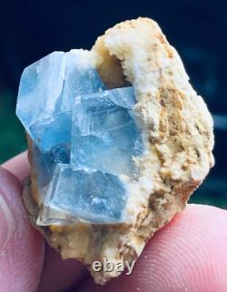 256grammes 20 pièces lot de spécimens rares et brillants de célestine bleue + calcite