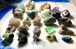 25 pièces de spécimens de cristaux naturels mélangés d'Afghanistan