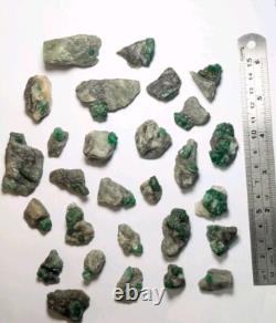 28 Pièces, 209 Grammes, Échantillons d'Émeraude de la Vallée de Swat, Pakistan