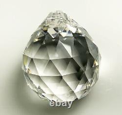30mm Asfour Crystal, Clear, Crystal Sun Catcher, Crystal Ball Prisms 1 Hole translates to: 30mm Cristal Asfour, Transparent, Attrape-soleil en cristal, Prismes de boule en cristal 1 trou.