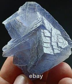 3kg Échantillons de grappes de cristaux cubiques de fluorite couleur bleu violacé - Pk 22 pièces