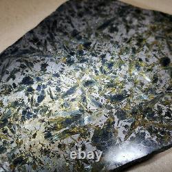 520g Phénix Cristal Rare Olivine Or Noir Météorite Morceau Du Xinjiang Deser