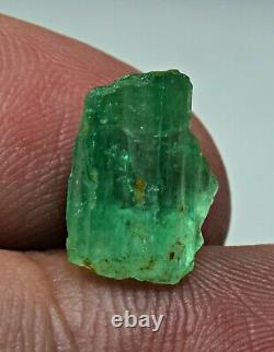 5 Pièces 12 Carat Green Emerald Crystals Lot De Panjsher Afghanistan