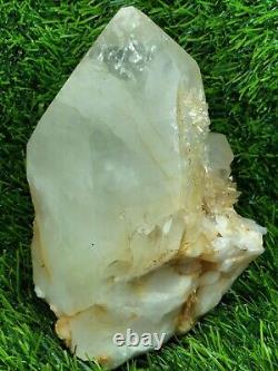 Agrégat de cristaux de quartz gros morceau du Pakistan. 896 grammes