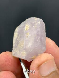 Beau cristal d'apatite violet pièce exceptionnelle